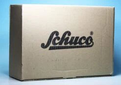 Schuco Mercedes Benz 1936 Rennwagen / Schuco Studio I 1050 Mit Schuco Tricky-Monteurbär "Rennmax" -Schuco 009061 Schuco Mercedes Benz 1936 Rennwagen Studio I 1050 mit Tricky Monteurbr Rennmax z7