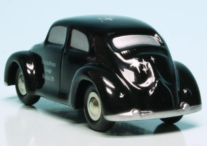 Schuco Piccolo VW Käfer "Volkswagen Museum Weihnachten 1998" 5 Schuco Piccolo VW Käfer "Volkswagen Museum Weihnachten 1998" – Bild 5