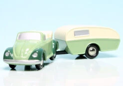 Schuco Piccolo VW Käfer Cabriolet Mit Wohnwagen "Volkswagen Summer Special 2002" -Schuco 102093 schuco piccolo vw kaefer cabriolet mit wohnwagen volkswagen summer special 2002 2