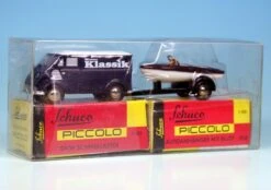 Schuco Piccolo DKW Schnellaster Kastenwagen Mit Bootsanhänger "Motor Klassik Techno Classica 2001" -Schuco 105007 Schuco Piccolo DKW Schnellaster Kastenwagen mit Bootsanhnger Motor Klassik Techno Cla z7
