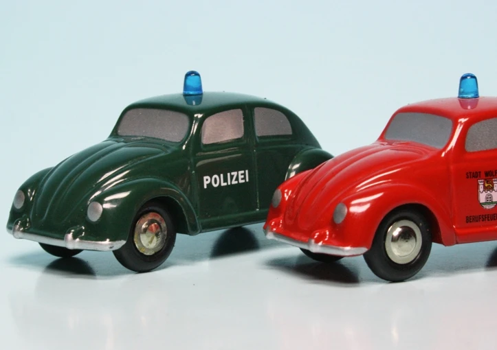 Schuco Piccolo Set "Volkswagen Special Edition 2003 - Historische Einsatzfahrzeuge" 3 Schuco Piccolo Set "Volkswagen Special Edition 2003 - Historische Einsatzfahrzeuge" – Bild 3