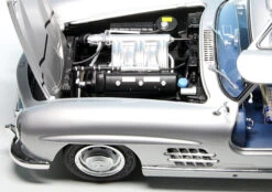 Schuco Mercedes Benz 300SL Flügeltürer (W198) (1954) -Schuco 450045200 schuco mercedes benz 300sl fluegeltuerer w198 1954 3