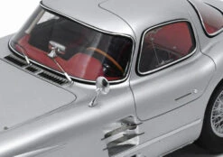 Schuco Mercedes Benz 300SLR Uhlenhaut Coupé (1955) -Schuco 450052700 schuco mercedes benz 300slr uhlenhaut coup 1955 2