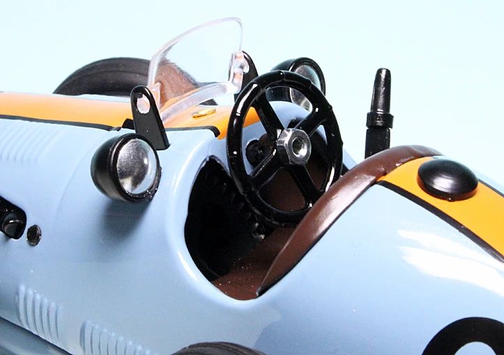 Schuco Grand-Prix-Racer 1075 / 1070 Ferrari Monoposto Rennwagen Als Montagekasten 3 Schuco Grand-Prix-Racer 1075 / 1070 Ferrari Monoposto Rennwagen Als Montagekasten – Bild 3