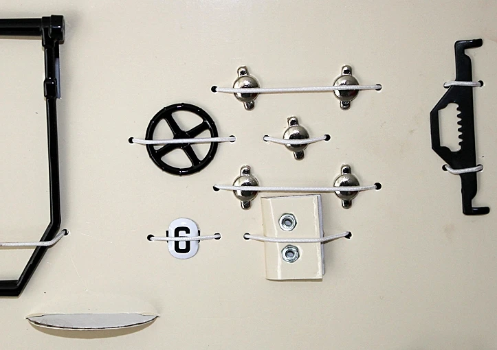 Schuco Mercedes Benz 1936 Rennwagen / Schuco Studio I 2098 Montage-Grand-Prix 4 Schuco Mercedes Benz 1936 Rennwagen / Schuco Studio I 2098 Montage-Grand-Prix – Bild 4