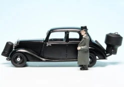 Schuco Mercedes Benz 170V Limousine Mit Holzvergaser "Schwarzmarkthändler" -Schuco 450242900 schuco mercedes benz 170v limousine mit holzvergaser schwarzmarkthaendler 4