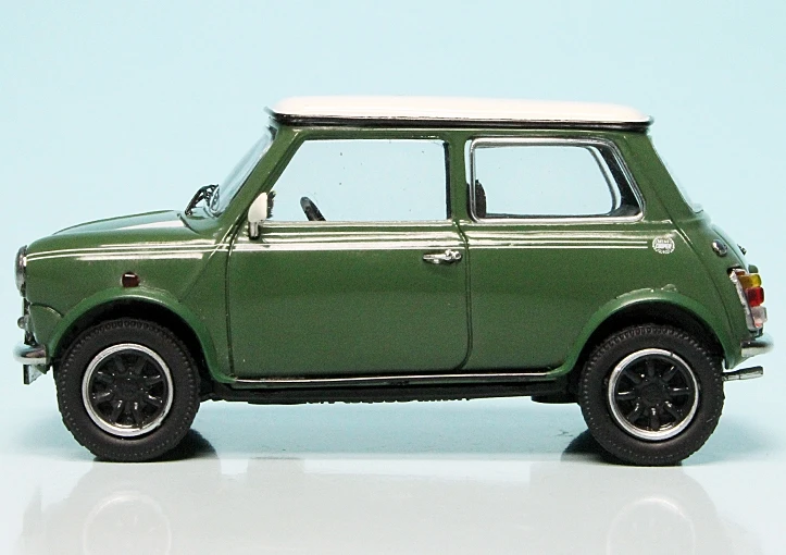 Schuco Mini Cooper 4 Schuco Mini Cooper – Bild 4