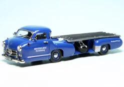 Schuco Mercedes Benz Stromlinien-Renntransporter "Mercedes Benz Rennabteilung"