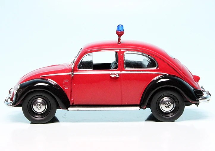 Schuco VW Käfer Mit Ovali-Fenster "Feuerwehr" 5 Schuco VW Käfer Mit Ovali-Fenster "Feuerwehr" – Bild 5