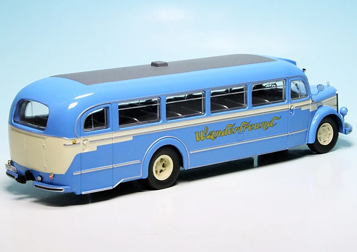 Schuco Mercedes Benz O 6600 Reisebus "Wanderfreund" 2 Schuco Mercedes Benz O 6600 Reisebus "Wanderfreund" – Bild 2