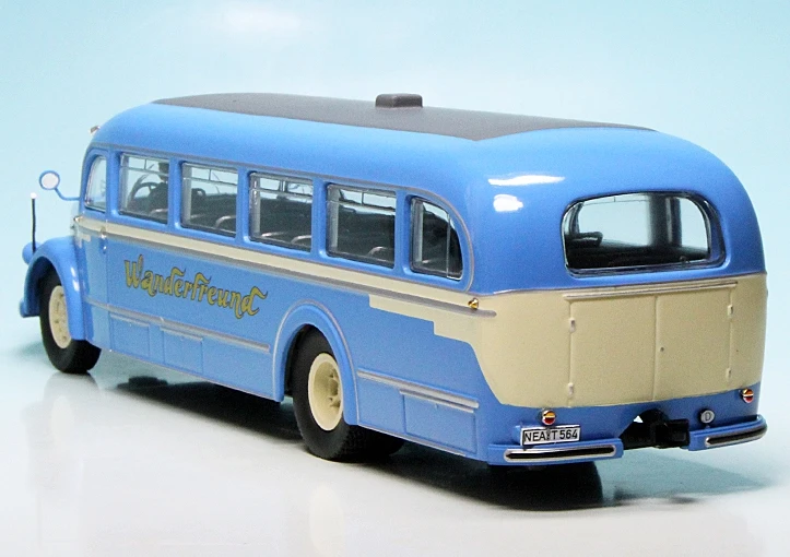 Schuco Mercedes Benz O 6600 Reisebus "Wanderfreund" 6 Schuco Mercedes Benz O 6600 Reisebus "Wanderfreund" – Bild 6