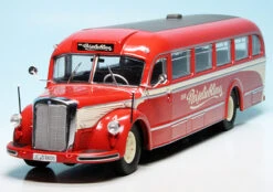 Schuco Mercedes Benz O 6600 Reisebus "Der Reiseliebling" -Schuco 450274900 Schuco Mercedes Benz O 6600 Reisebus Der Reiseliebling 3