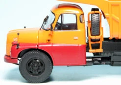 Schuco Tatra T148 6X6 Muldenkipper -Schuco 450285000 schuco tatra t148 6x6 muldenkipper 3