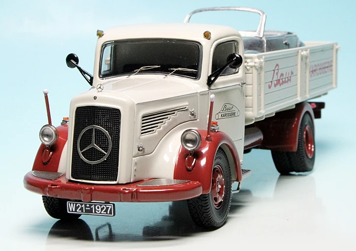 Schuco Mercedes Benz L6600 Pritschen-LKW Mit BMW 502 Cabriolet "Karosseriewerk Baur" 3 Schuco Mercedes Benz L6600 Pritschen-LKW Mit BMW 502 Cabriolet "Karosseriewerk Baur" – Bild 3