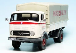 Schuco Mercedes Benz LP911 Pritsche/Plane "Märklin" -Schuco 450309900 schuco mercedes benz lp911 pritscheplane maerklin 2