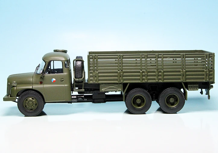 Schuco Tatra T148 6X6 Pritschenwagen "Armáda Ceské Republiky ACR" 5 Schuco Tatra T148 6X6 Pritschenwagen "Armáda Ceské Republiky ACR" – Bild 5