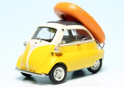 Schuco BMW Isetta 250 Export "Ab An Den Wannsee 1957"