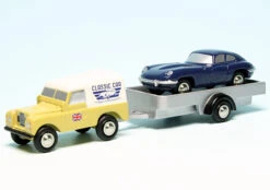 Schuco Piccolo Land Rover Serie III Mit PKW-Anhänger Und Jaguar E-Type Coupé "British Classic Car Service"