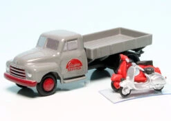 Schuco Piccolo Opel Blitz 1,75t Pritschen-LKW Mit Zwei Vespa Roller "Vespa Servico" -Schuco 450586800 schuco piccolo opel blitz 175t pritschenlkw mit zwei vespa roller vespa servico 4