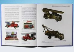 Schuco Buch "Schuco - Die Fahrzeuge Der Classic-Collection" -Schuco 450606400 Schuco Buch Schuco Die Fahrzeuge der Classic Collection z6