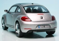 Schuco VW Beetle Coupé (2011) -Schuco 450747100 Schuco VW Beetle Coup 2011 z6
