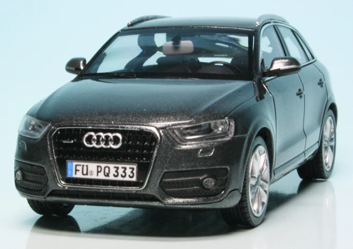 Schuco Audi Q3 (2011) 3 Schuco Audi Q3 (2011) – Bild 3