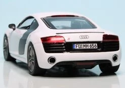 Schuco Audi R8 V10 Coupé (2012) -Schuco 450750300 Schuco Audi R8 V10 Coup 2012 z6