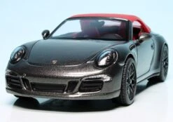 Schuco Porsche 911 Carrera GTS Cabriolet (991) (2014) -Schuco 450757700 Schuco Porsche 911 Carrera GTS Cabriolet 991 2014 z3
