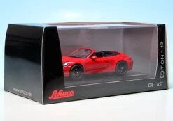 Schuco Porsche 911 Carrera 4 GTS Cabriolet (991/1) (2014) -Schuco 450758600 schuco porsche 911 carrera 4 gts cabriolet 9911 2014 6