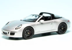 Schuco Porsche 911 Targa 4 GTS (991/1) (2015)