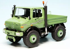 Schuco Mercedes Benz Unimog U 1600