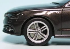 Schuco Audi S6 Limousine (2011) -Schuco 450884100 Schuco Audi S6 Limousine 2011 z4