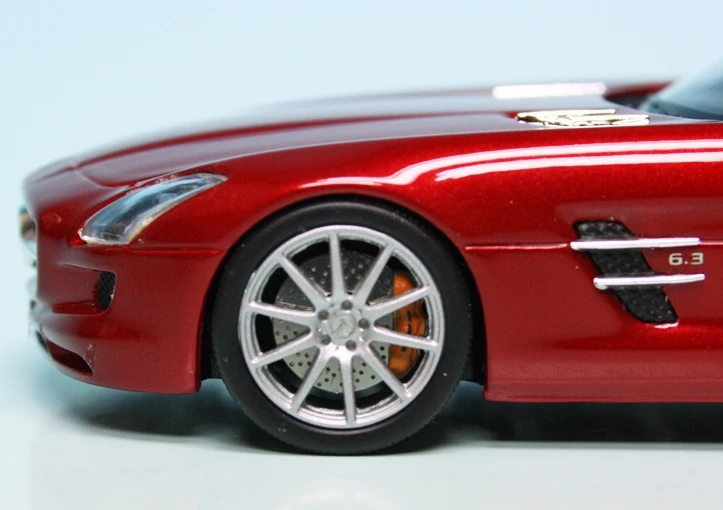 Schuco Mercedes Benz SLS AMG Roadster (A197) (2011) 4 Schuco Mercedes Benz SLS AMG Roadster (A197) (2011) – Bild 4