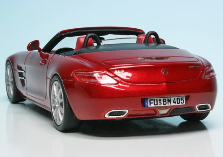 Schuco Mercedes Benz SLS AMG Roadster (A197) (2011) 6 Schuco Mercedes Benz SLS AMG Roadster (A197) (2011) – Bild 6