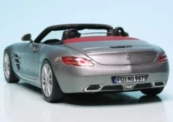 Schuco Mercedes Benz SLS AMG Roadster (A197) (2011) -Schuco 450887200 Schuco Mercedes Benz SLS AMG Roadster A197 2011 z6