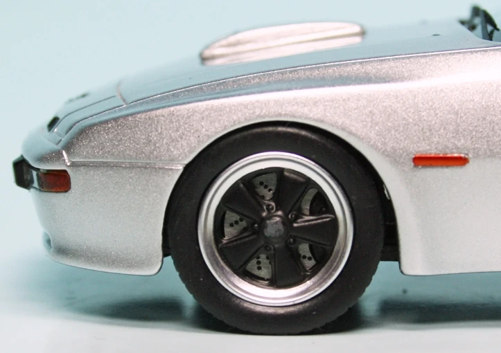 Schuco Porsche 924 Carrera GT (1981) 4 Schuco Porsche 924 Carrera GT (1981) – Bild 4