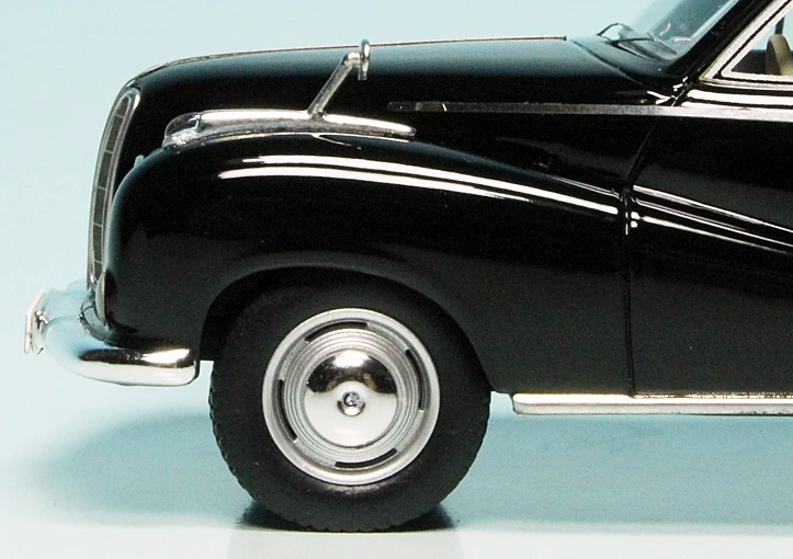 Schuco BMW 502 Leichenwagen 4 Schuco BMW 502 Leichenwagen – Bild 4