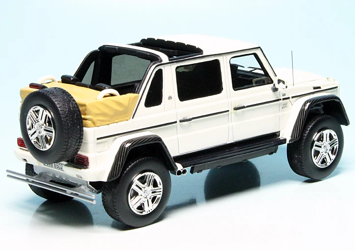 Schuco Mercedes-Maybach G650 Landaulet (W463) (2017) 2 Schuco Mercedes-Maybach G650 Landaulet (W463) (2017) – Bild 2