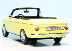Schuco BMW 2002 Baur-Cabrio -Schuco 450908500 schuco bmw 2002 baurcabrio 5