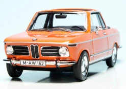 Schuco BMW 2002 Baur-Cabrio 9 Schuco BMW 2002 Baur-Cabrio -Schuco 450908600 schuco bmw 2002 baurcabrio 2
