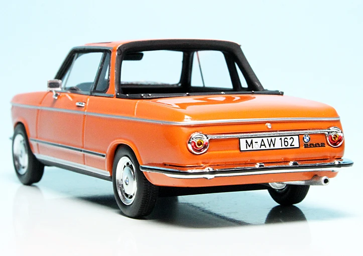 Schuco BMW 2002 Baur-Cabrio 6 Schuco BMW 2002 Baur-Cabrio – Bild 6