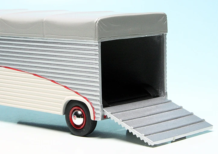 Schuco VW T1b Bulli Renntransporter "Volkswagen-Porsche Continental Motors" 5 Schuco VW T1b Bulli Renntransporter "Volkswagen-Porsche Continental Motors" – Bild 5