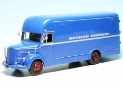 Schuco Mercedes Benz O3500 Renntransporter "Mercedes Benz Rennabteilung"