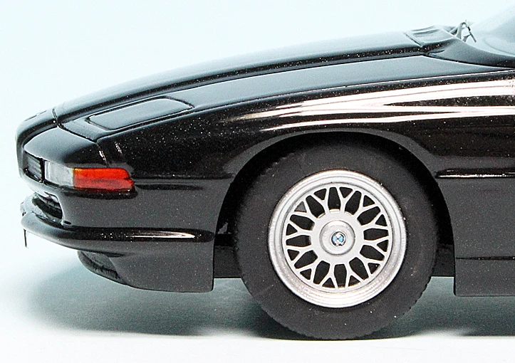 Schuco BMW 850Ci Cabriolet (E31) (1989) 4 Schuco BMW 850Ci Cabriolet (E31) (1989) – Bild 4