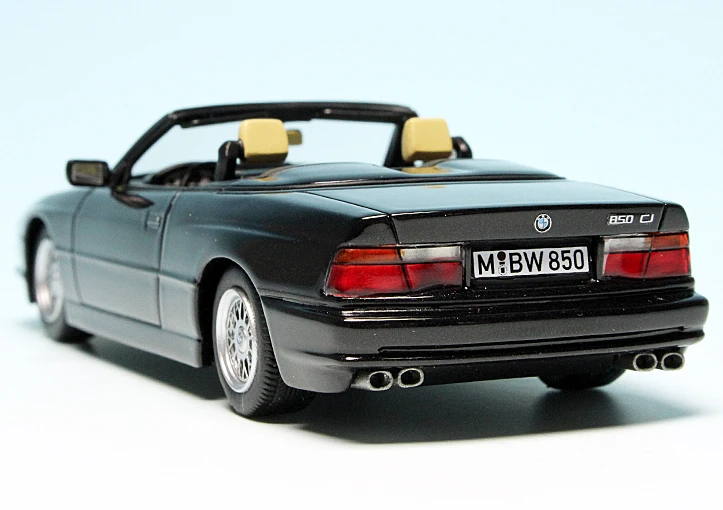 Schuco BMW 850Ci Cabriolet (E31) (1989) 6 Schuco BMW 850Ci Cabriolet (E31) (1989) – Bild 6