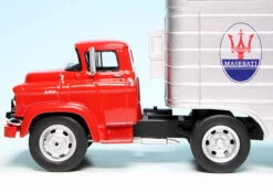 Schuco GMC Fruehauf Renntransporter "John Edgar Enterprises Maserati" -Schuco 450918200 schuco gmc fruehauf renntransporter john edgar enterprises maserati 3