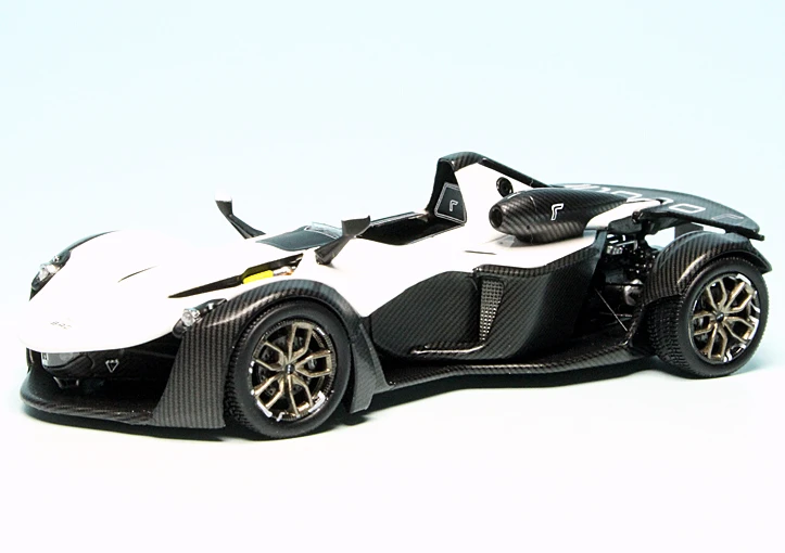 Schuco BAC Mono R (2019) 1 Schuco BAC Mono R (2019)