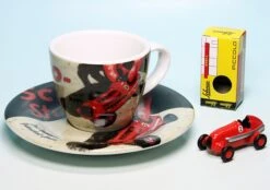 Schuco Piccolo Mercedes Benz 1936 Rennwagen Mit Espresso-Tasse "Schuco Studio 1050"