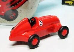 Schuco Piccolo Mercedes Benz 1936 Rennwagen Mit Espresso-Tasse "Schuco Studio 1050" -Schuco 450986100 Schuco Piccolo Mercedes Benz 1936 Rennwagen mit Espresso Tasse Schuco Studio 1050qu z3