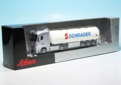 Schuco Mercedes Benz Actros (2011) Mit Unitas 2000 Tank-Auflieger "Schrader" -Schuco 452207000 Schuco Mercedes Benz Actros 2011 mit Unitas 2000 Tank Auflieger Schrader z7